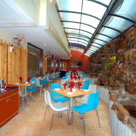 Hotel Aj International Bangalore Restaurant foto