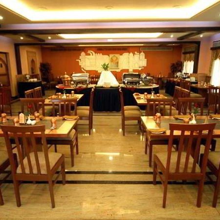 Hotel Aj International Bangalore Restaurant foto